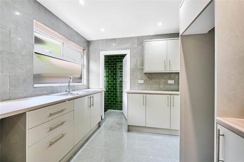 3 bedroom semi-detached house to rent, Coxmount Road, Charlton, SE7