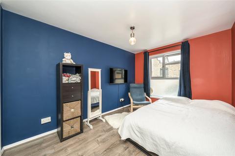 3 bedroom house to rent, Fletching Road, Charlton, London, SE7