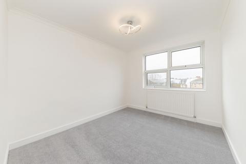 3 bedroom apartment to rent, Charlton Church Lane, Charlton, SE7
