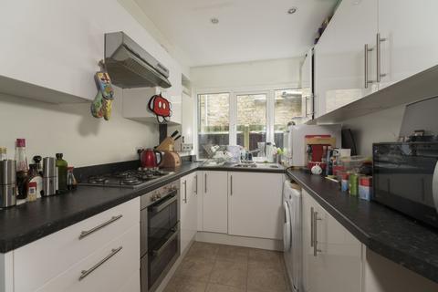 2 bedroom apartment to rent, Elliscombe Road, Charlton, SE7