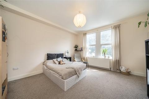 3 bedroom apartment to rent, Wellington Gardens, Charlton, SE7