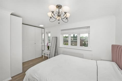 43 Tunnel Avenue, London, SE10 0SF