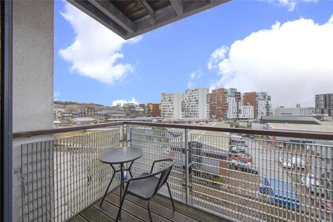 2 bedroom apartment to rent, Tarves Way, Greenwich, SE10