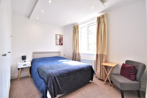 Studio to rent, Chelsea Cloisters, Sloane Avenue, London, SW3