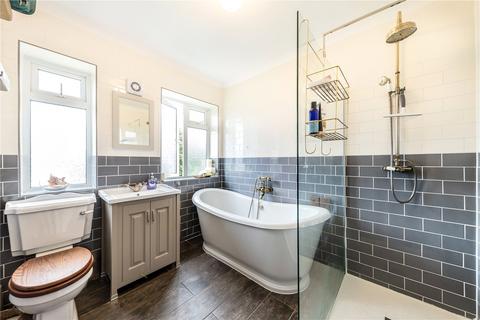 45 Alnwick Road, London, SE12 9BY
