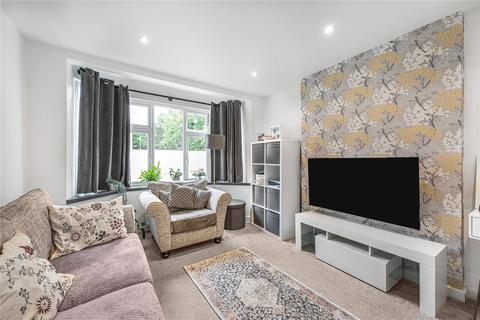 2 bedroom apartment for sale, Robins Court, Chinbrook Road, London, SE12