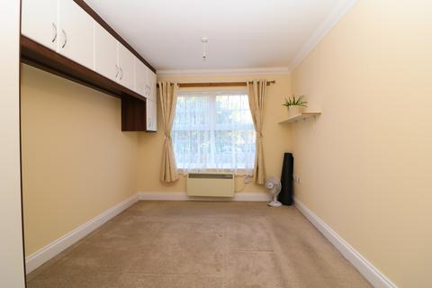 2 bedroom flat to rent, St. Helen's Road, London SW16