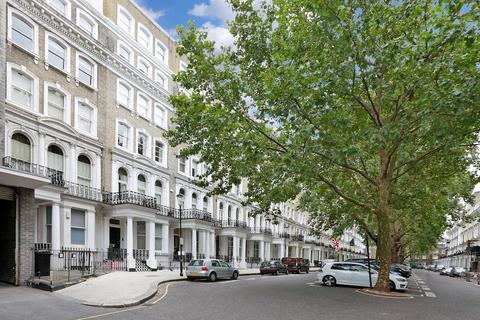 2 bedroom flat to rent, Beaufort Gardens, Knightsbridge, London, SW3