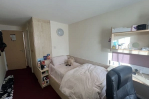 Studio to rent, at Bristol, Apartment A3, Q3 Apartments, Hyde Grove M13