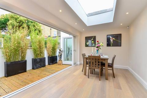 4 bedroom house to rent, Hannell Road, Munster Village, London, SW6
