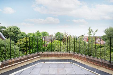 3 bedroom apartment for sale, Wedderburn Road, London, NW3