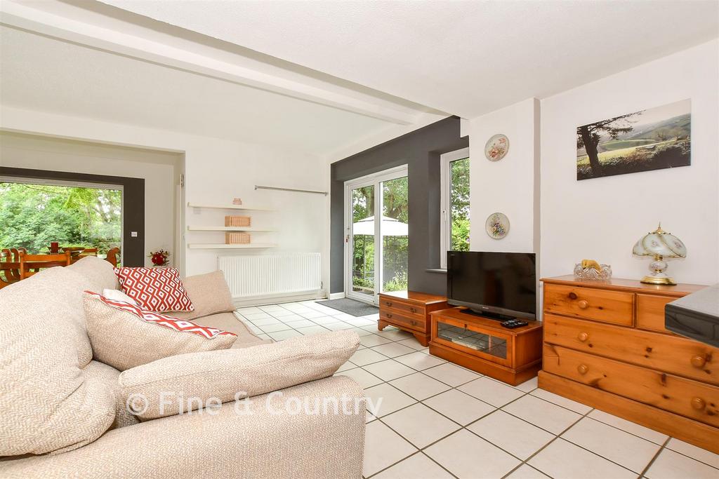 Kitchen/ Dining Room*