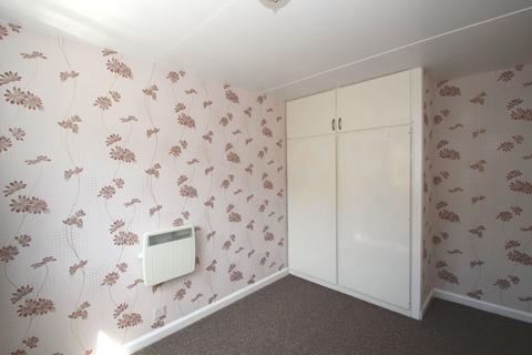 2 bedroom maisonette to rent, Cornwell Close, Gosport PO13