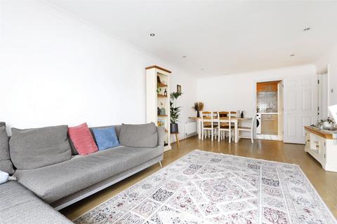 2 bedroom apartment for sale, Woolcombes Court, Princes Riverside Road, London, SE16