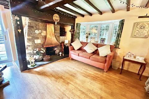 5 bedroom cottage for sale, Poolhead Lane, Earlswood