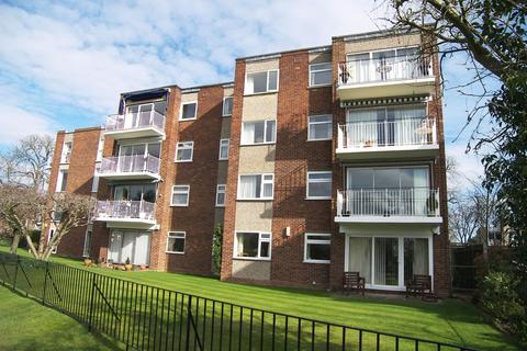 2 bedroom apartment for sale, Nutbourne Court Riverside Road, Staines-upon-Thames, Surrey, TW18