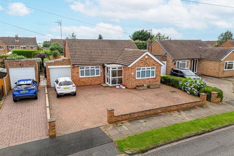 3 bedroom detached bungalow for sale, Westhill Drive, Kettering NN15