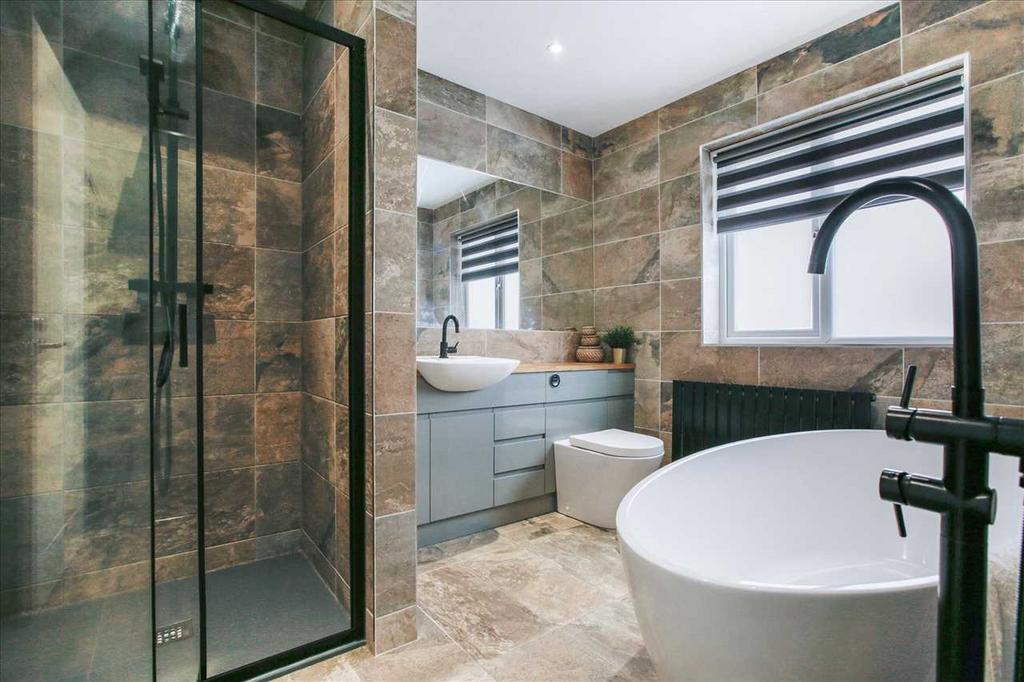En-Suite (1)