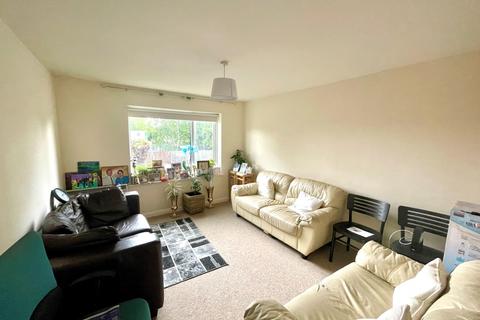 2 bedroom apartment for sale, Heathfield Court Stanwell Road, Ashford, Surrey, TW15