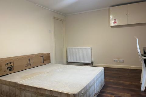 65 Edwin Street, Gravesend, DA12 1EL