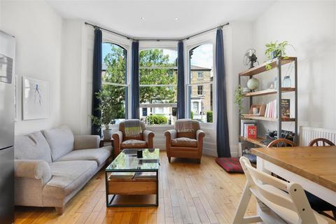 2 bedroom flat for sale, Tufnell Park Road, London