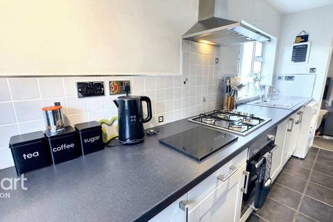 3 bedroom terraced house for sale, Springfield Gardens, Ilkeston