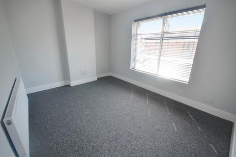 1 bedroom terraced house to rent, Millfield Road, Widnes, WA8 6QR