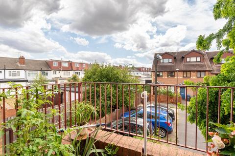 124 Veronica Gardens, London, SW16 5JS