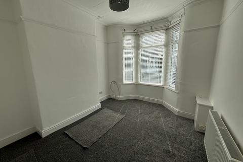 3 bedroom terraced house to rent, Clapham Road, Liverpool, Merseyside, L4