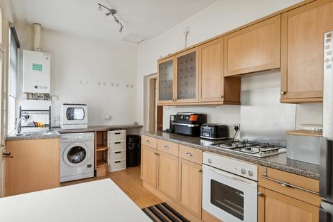 2 bedroom apartment for sale, Stewart Drive, Clarkston, East Renfrewshire, G76 7EZ