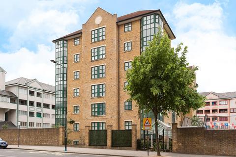 2 bedroom flat to rent, Lisson Grove, London, NW8