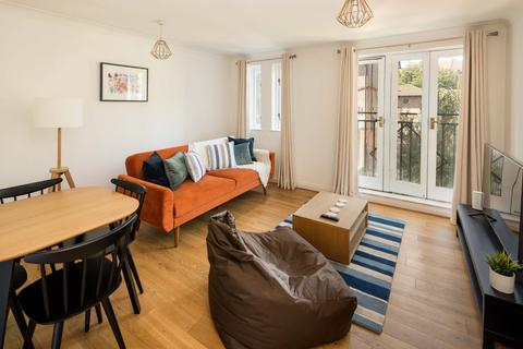 2 bedroom apartment for sale, Quadrangle Close, London SE1