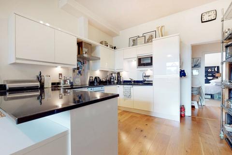 2 bedroom flat for sale, Kingsgate Place, Kilburn, London, NW6