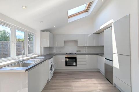 90 Tachbrook Road, Feltham, TW14 9NX