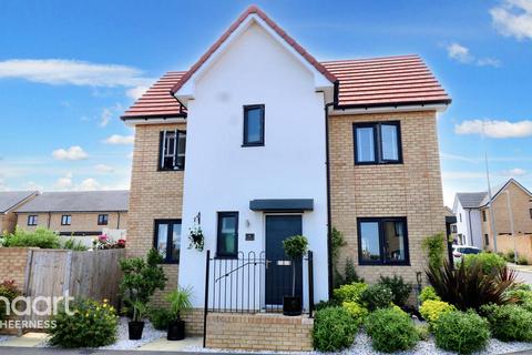 3 bedroom detached house for sale, Dickens Close, Halfway