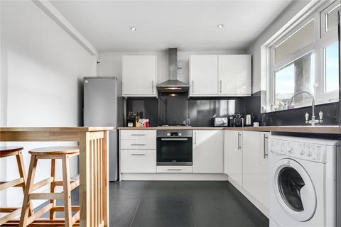 28 Roberta Street, London, E2 6AW
