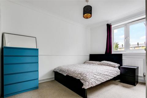 28 Roberta Street, London, E2 6AW