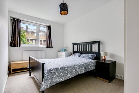 28 Roberta Street, London, E2 6AW
