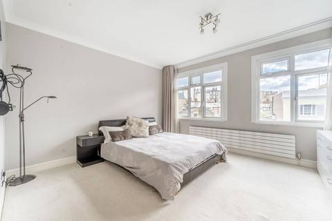 3 bedroom flat to rent, Cromwell Road, South Kensington, London, SW5