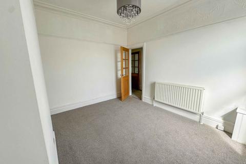 2 bedroom end of terrace house for sale, Rising Bridge Road, Accrington