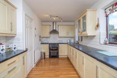8 Barn Close, Great Oakley, Corby, NN18 8HZ
