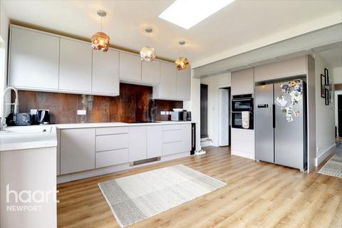 3 bedroom semi-detached house to rent, Risca Road, Newport