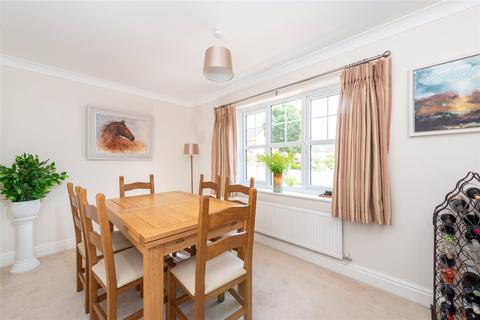 4 bedroom detached house to rent, Sycamore Close, St. Ippolyts, Hitchin, Hertfordshire, SG4