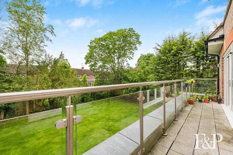 2 bedroom apartment for sale, Sandalwood Lodge, 71 Imperial Road, Windsor, Berkshire, SL4