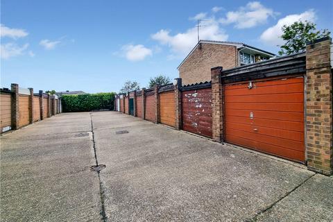 14 Wendover Way, Orpington, BR6 0US