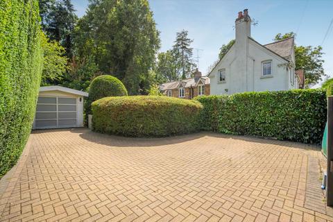 4 bedroom detached house for sale, London Road, Sunningdale, Ascot, Berkshire, SL5