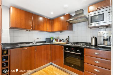 2 bedroom apartment for sale, St. Mary's Court, Defoe Road, N16