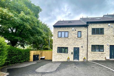 4 bedroom end of terrace house for sale, Beechwood Avenue, Sowerby Bridge, HX6