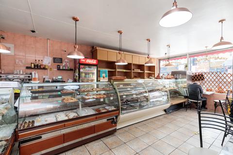 Restaurant to rent, London N16