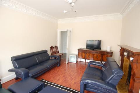 4 bedroom flat to rent, Dumbarton Road, Stirling Town, Stirling, FK8